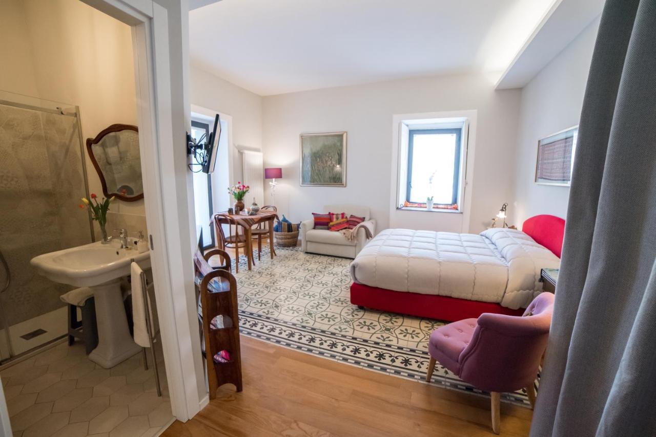 Apartament Le Rondini Della Pietrasanta Neapol Zewnętrze zdjęcie