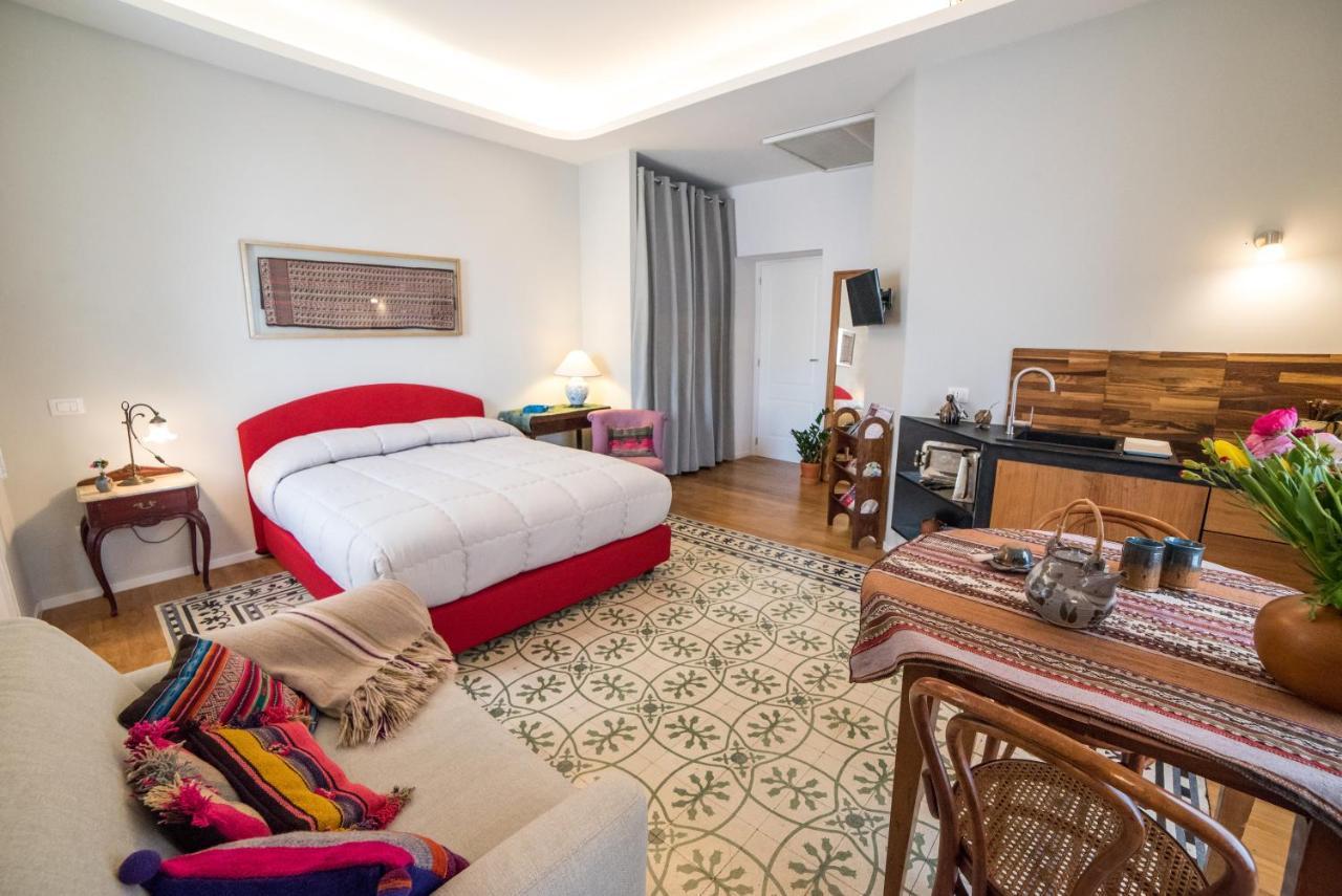 Apartament Le Rondini Della Pietrasanta Neapol Zewnętrze zdjęcie